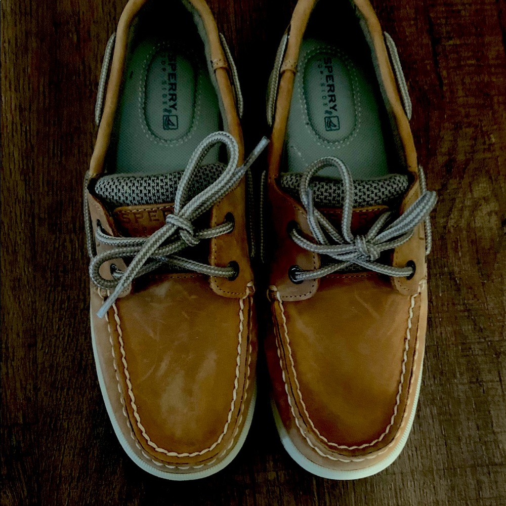 New Sperry top siders